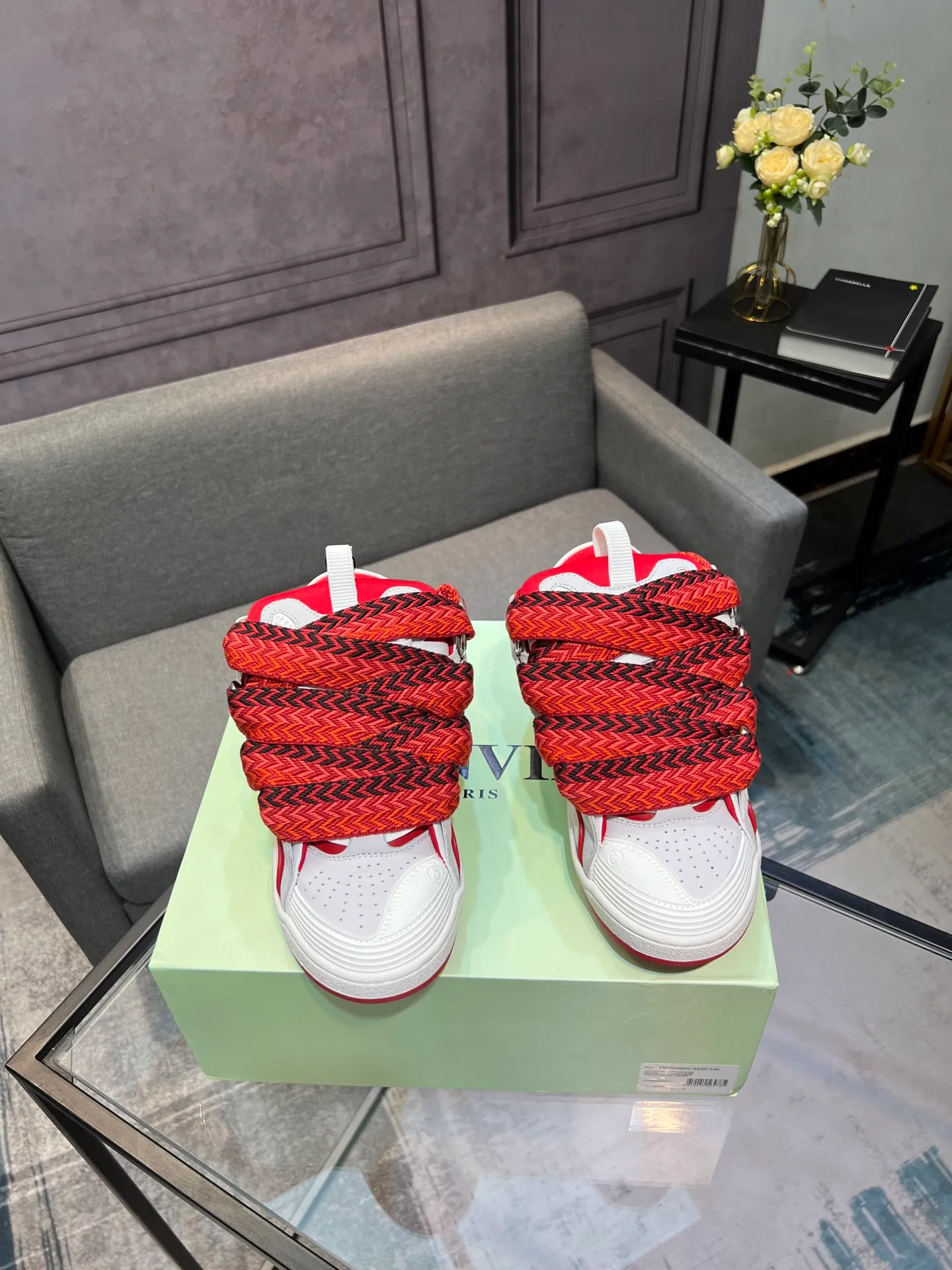 Men's men's shoes💰780 [LANVIN] Latest lace-up fashionable casual sneakers for couples High-quality CLAY couple series‼ ️ The latest trendy products of the season 🌈Many bloggers have planted grass and purchased the original open-mold customization. The upper and outsole are sewn with mark threads without edge sealing. Multiple material splicing combination design. Very versatile for fashionable and casual wear. Comfortable on the feet. Recommended for self-retention (upper cowhide + cow suede + breathable mesh) inner foot pad cowhide exclusive original open-mold clear logo rubber outsole ⚠️36-44 yards (45 custom-made)